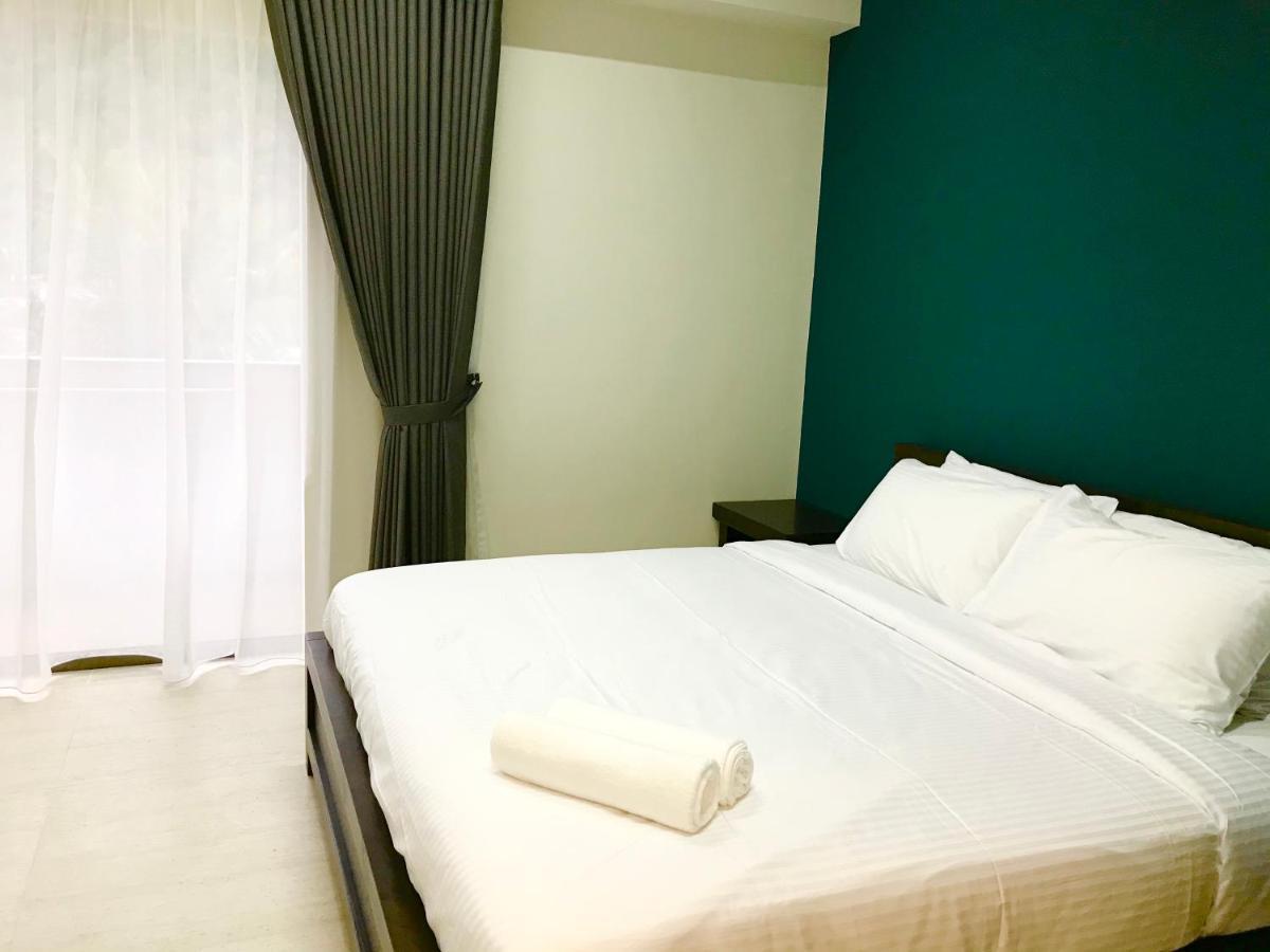 By The Beach - Luxury 2 Bedrooms Family Suite Batu Feringgi Exterior foto
